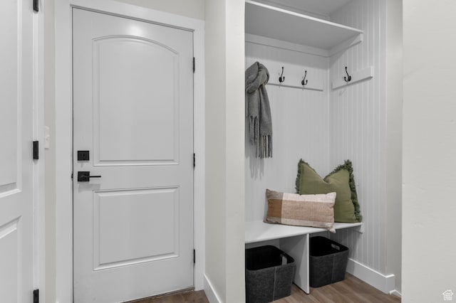 213 S Alpine Cir, Alpine, UT 84004 - mudroom with baseboards and wood finished floors
