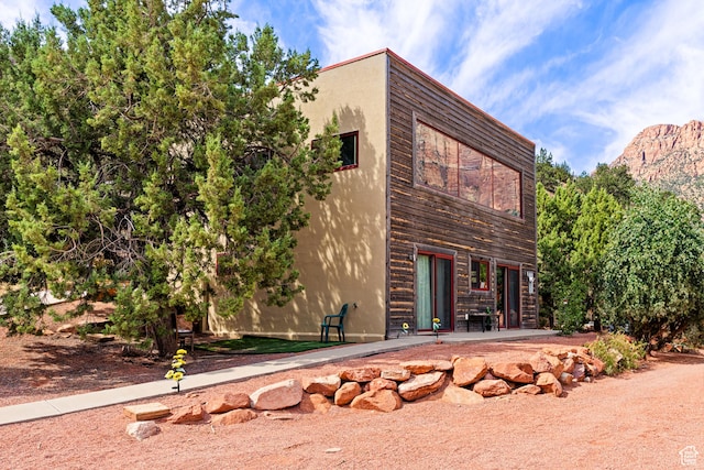 35 Lion Blvd, Springdale, UT 84767 - back of house with stucco siding