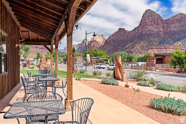 35 Lion Blvd, Springdale, UT 84767 - view of patio / terrace featuring a mountain view