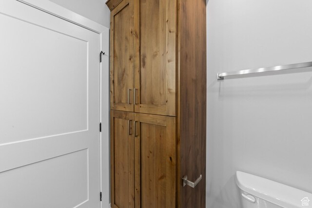 245 E Tidwell Ave Unit 5, Green River, UT 84525 - interior space featuring toilet