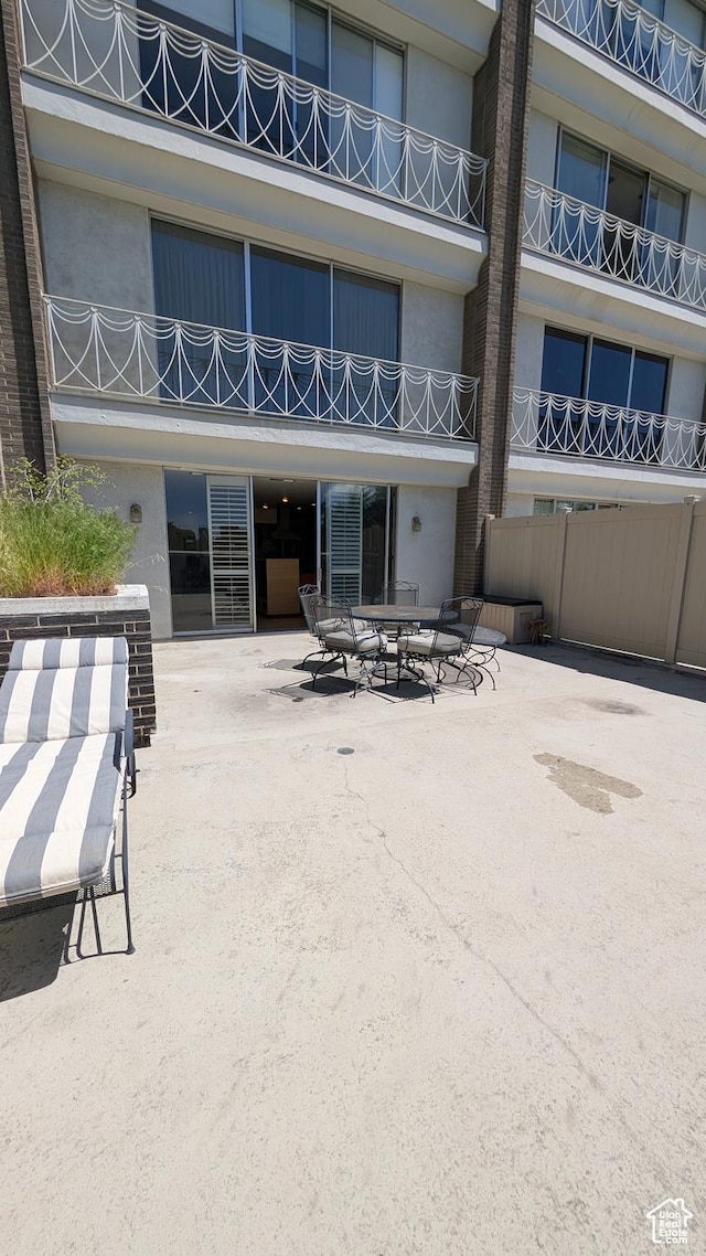 777 E S Temple Unit 3J, Salt Lake City, UT 84102 - exterior space with a patio area
