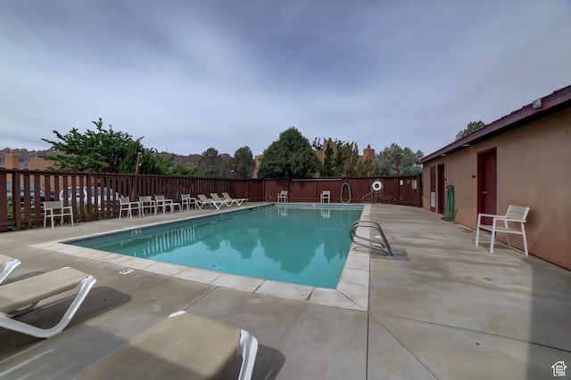 3245 E Fairway Loop, Moab, UT 84532 - pool featuring a patio