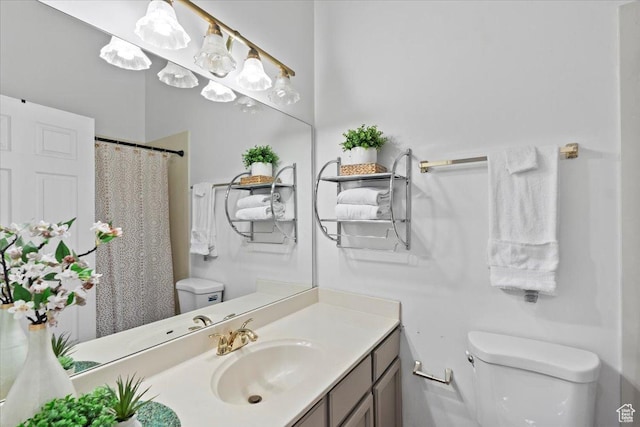 6958 S Sunrise Hills Cir E, Cottonwood Heights, UT 84121 - full bathroom featuring vanity, toilet, and curtained shower