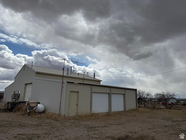 6051 N 11500 E, Lapoint, UT 84039 - view of detached garage