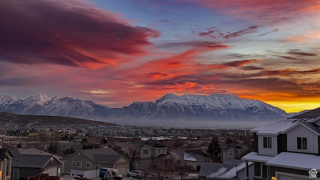 property view of mountains with a residential view