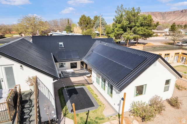 bird's eye view featuring a mountain view