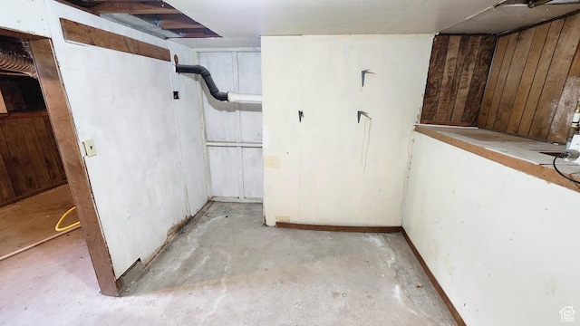 view of unfinished basement