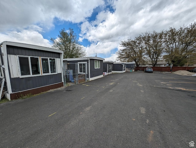 160 W 800 S, Payson, UT 84651 - manufactured / mobile home featuring fence
