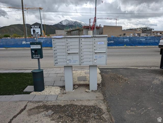 160 W 800 S, Payson, UT 84651 - view of property's community featuring a mountain view and mail area