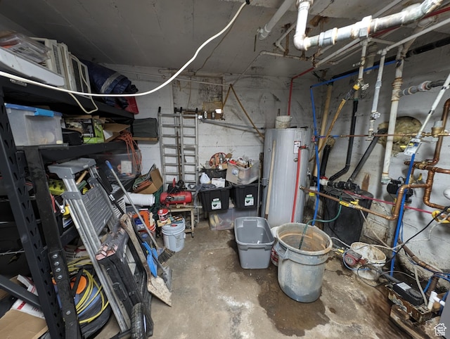 160 W 800 S, Payson, UT 84651 - interior space featuring water heater