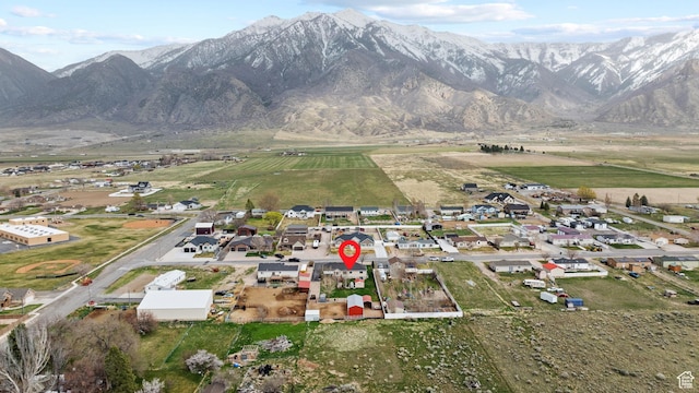 drone / aerial view featuring a mountain view