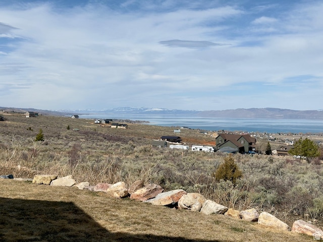 3525 S Sweetwater Pkwy, Garden City, UT 84028 - mountain view