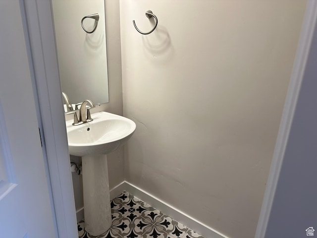 451 W Glenview Loop, Heber City, UT 84032 - bathroom with baseboards