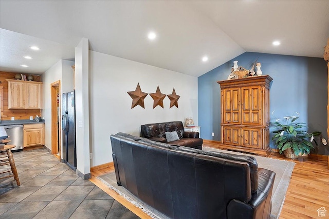 living room with light wood-style flooring, baseboards, vaulted ceiling, and recessed lighting