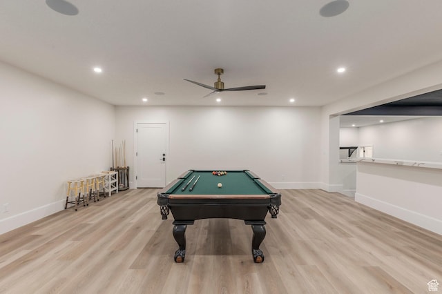 recreation room with light wood-type flooring, a ceiling fan, recessed lighting, baseboards, and billiards