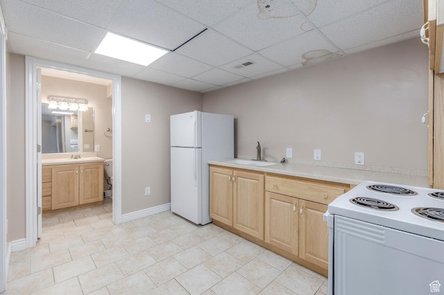 1278 E 530 N, American Fork, UT 84003 - kitchen with white appliances, visible vents, light countertops, a sink, and light brown cabinets