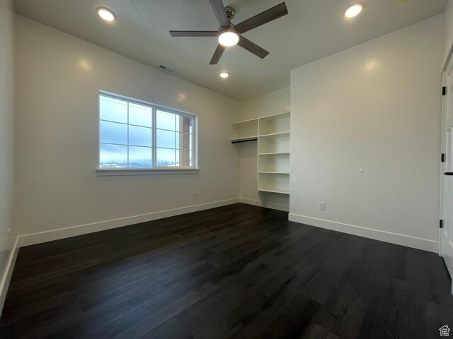 631 N 4250 W, Vernal, UT 84078 - empty room featuring dark wood-style flooring, baseboards, a ceiling fan, and recessed lighting