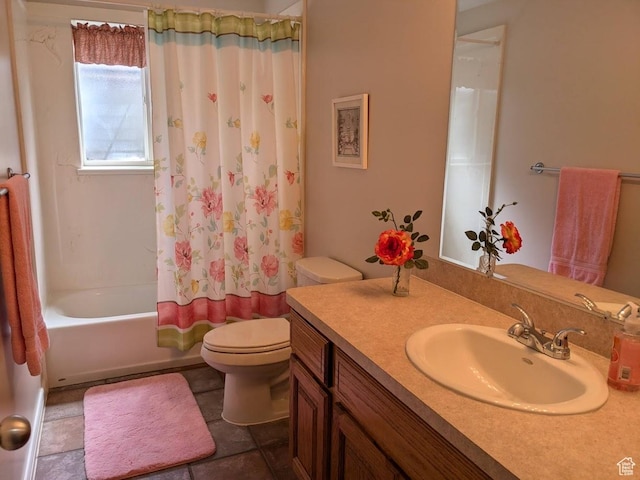 641 W 3550 S, Riverdale, UT 84405 - bathroom with vanity, shower / bath combo with shower curtain, and toilet