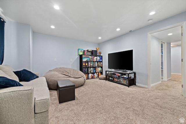 living room featuring recessed lighting, baseboards, visible vents, and carpet floors