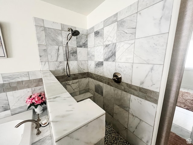2770 S 9500 E, Jensen, UT 84035 - bathroom featuring a tile shower