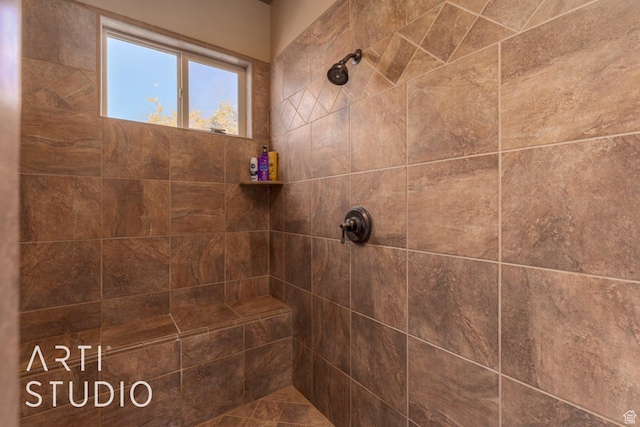 1285 Summerwood Cir, Santa Clara, UT 84765 - full bath with a tile shower