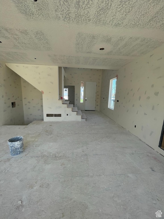 7007 W Hazel Oak Ct Unit 212, Herriman, UT 84096 - view of unfurnished living room