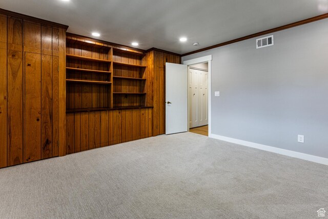 2710 S Highland Dr Unit 11, Salt Lake City, UT 84106 - interior space with visible vents, baseboards, ornamental molding, carpet, and recessed lighting