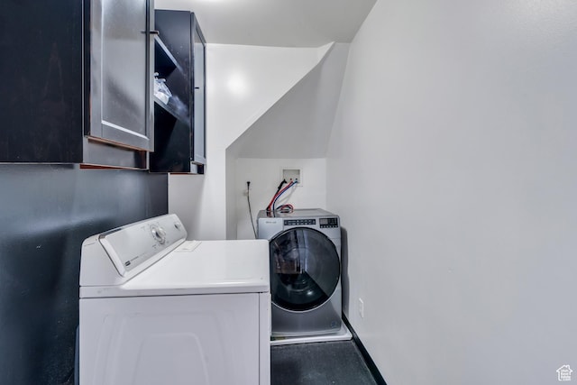 105 W 600 S, Manti, UT 84642 - laundry area featuring baseboards, laundry area, and washing machine and clothes dryer