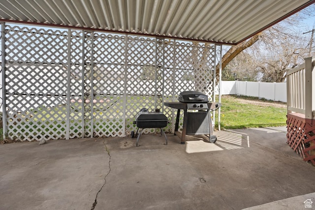 4622 S 375 E, Washington Terrace, UT 84405 - view of patio / terrace with area for grilling and fence