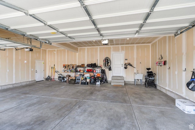 2888 E Carriage Hill Dr, Eagle Mountain, UT 84005 - garage with a garage door opener