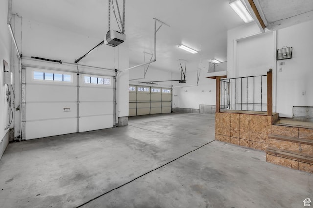 307 E 680 N, Lindon, UT 84042 - garage with a garage door opener