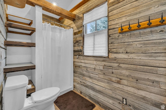 307 E 680 N, Lindon, UT 84042 - full bath featuring wood walls, a shower with curtain, and toilet