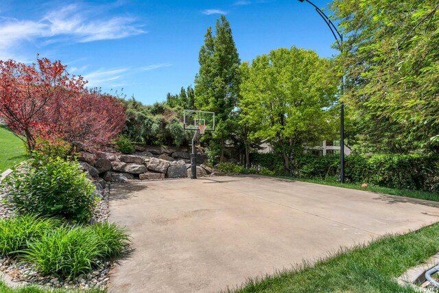 276 S 600 E, Alpine, UT 84004 - view of sport court featuring community basketball court