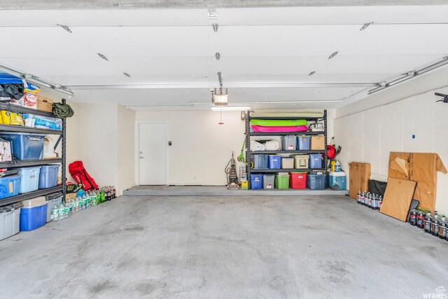276 S 600 E, Alpine, UT 84004 - garage featuring a garage door opener