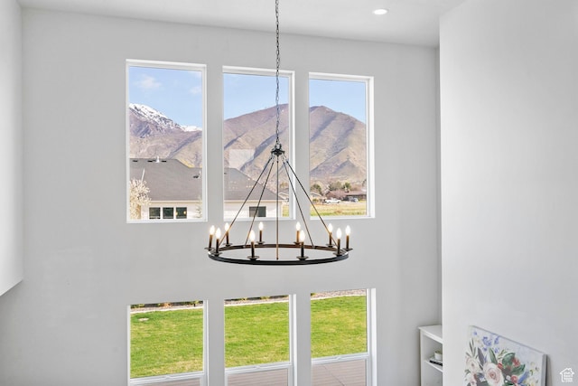 516 W 1000 N, Mapleton, UT 84664 - room details with recessed lighting and a chandelier