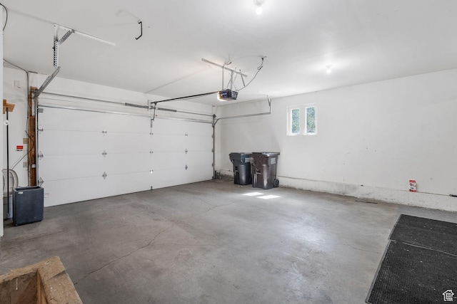 745 Quaking Aspen Ct, Park City, UT 84060 - garage featuring a garage door opener