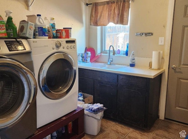 1989 W 1800 N, St George, UT 84770 - laundry area with washer and dryer and light tile patterned flooring