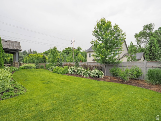 1979 E Olympus Point Dr, Holladay, UT 84117 - view of yard featuring fence