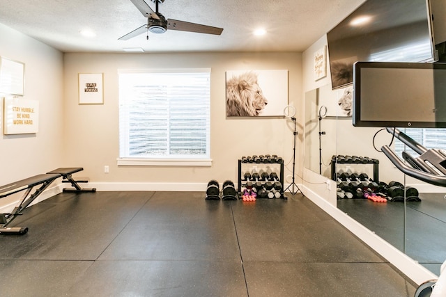 887 S 3050 W, Syracuse, UT 84075 - workout room with baseboards, ceiling fan, and recessed lighting