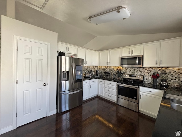 1081 S 900 W, Tooele, UT 84074 - kitchen with stainless steel appliances, tasteful backsplash, white cabinetry, and vaulted ceiling