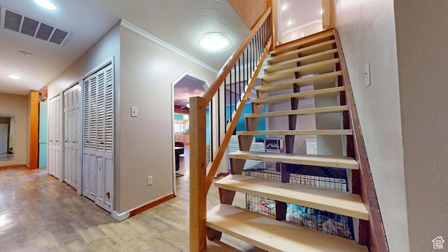 263 W 300 S, Parowan, UT 84761 - stairway featuring recessed lighting, baseboards, visible vents, and wood finished floors