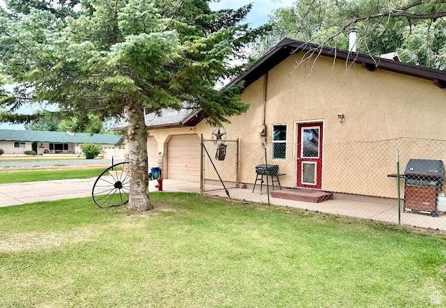 263 W 300 S, Parowan, UT 84761 - view of front facade featuring stucco siding, an attached garage, and a front yard