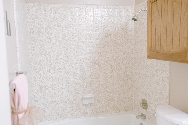 20 E 9n Cir N, American Fork, UT 84003 - full bathroom featuring shower / tub combination and toilet