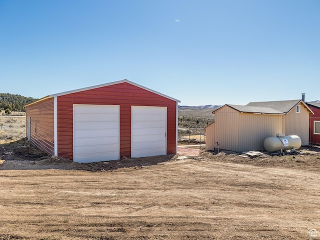 8915 E 33550 N, Fairview, UT 84629 - detached garage featuring a mountain view