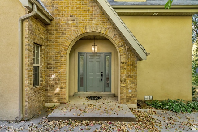 3895 S Grindstone Dr, Springville, UT 84663 - property entrance featuring stucco siding and brick siding