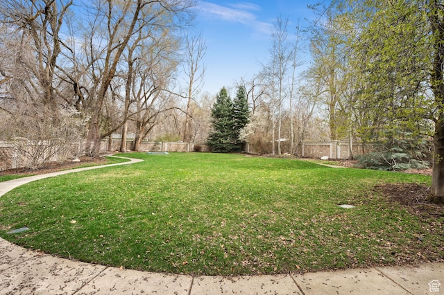 6041 S 2230 E, Holladay, UT 84121 - view of yard featuring a fenced backyard