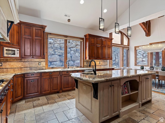 6739 E Via Cortina St S, Huntsville, UT 84317