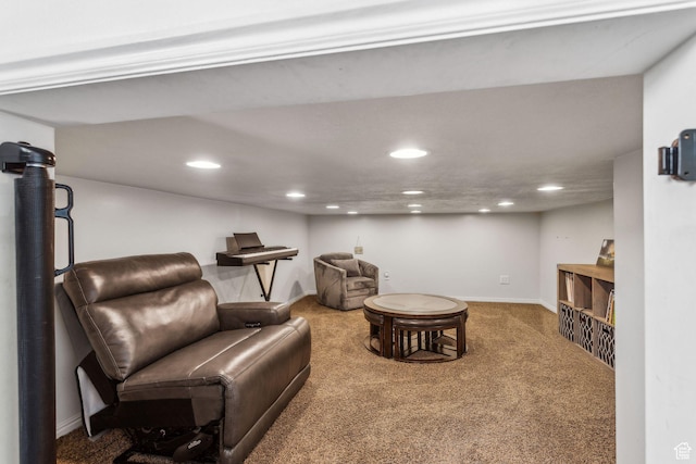 living area featuring recessed lighting, baseboards, and carpet floors