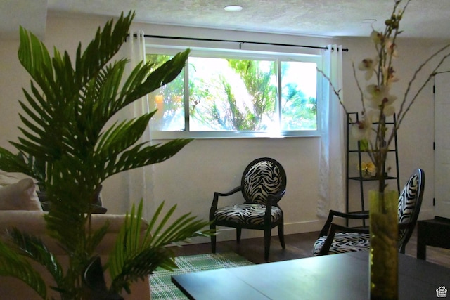 living area with baseboards