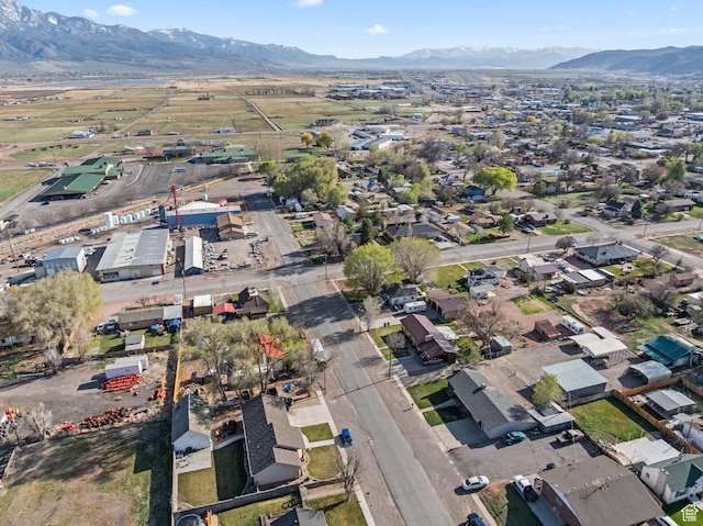 bird's eye view featuring a mountain view